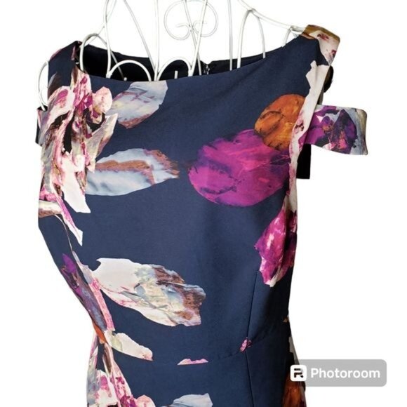 Trina Turk Adley Sheath Dress Size 2 - Picture 2 of 9